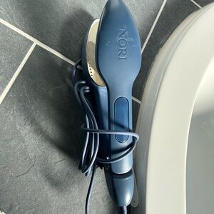 Nori Blue Garment Steamer